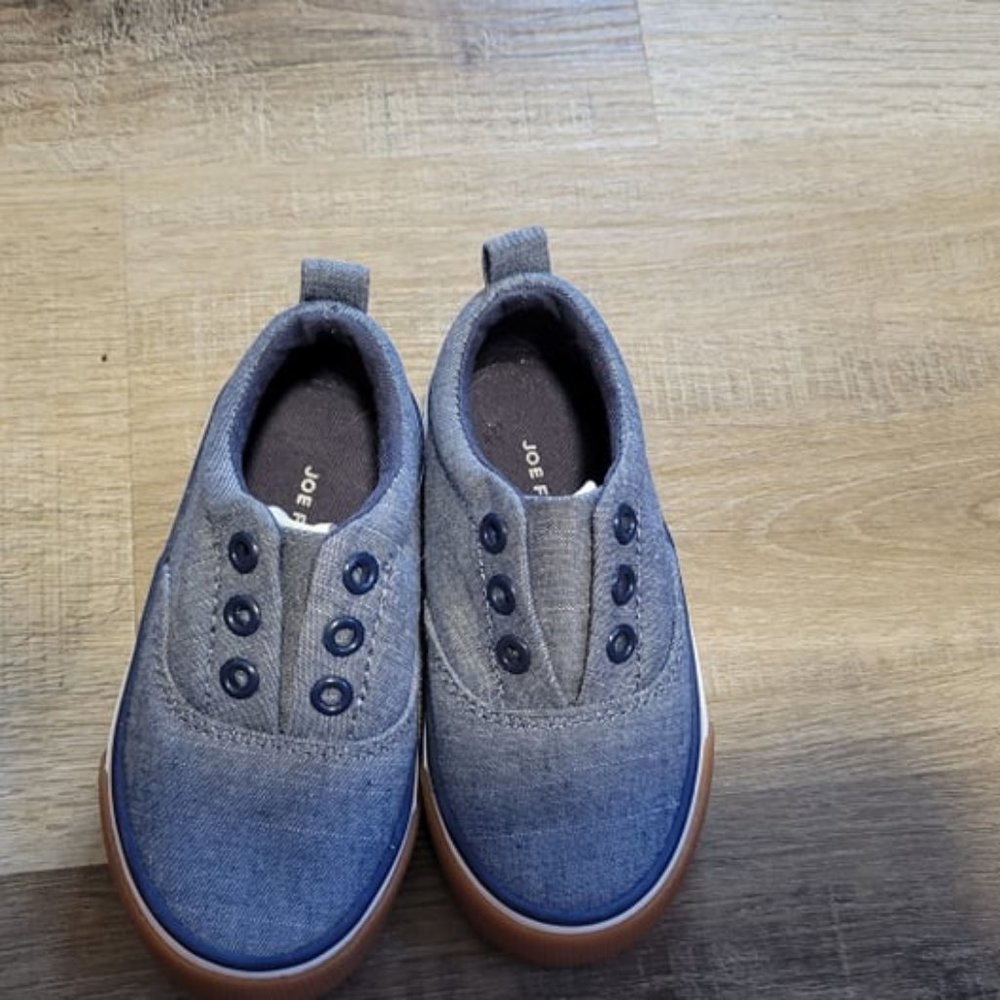 Joe Fresh - Babies Blue "Vans" styled shoes shoes. Flat Rubber sole- size 6